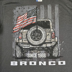 Size 3XL Ford Bronco Emblem Freedom American Flag Graphic T-Shirt Grey